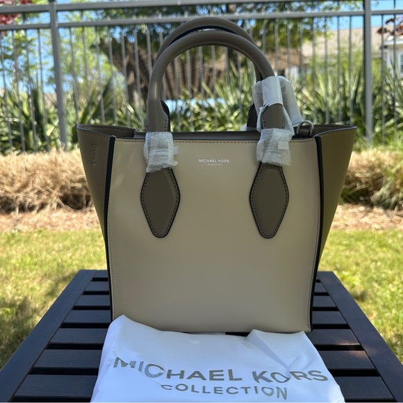 Michael Kors Collection Gracie Small Tote Crossbody Satchel Zip Top Leather Bag - Picture 4 of 15